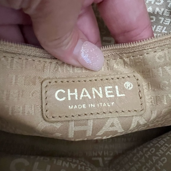 Chanel Coco Mark beige caviar tote - Picture 5 of 12